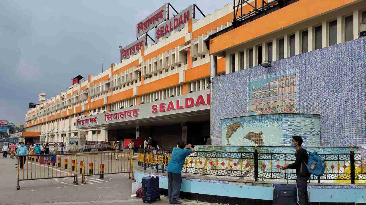 sealdah station