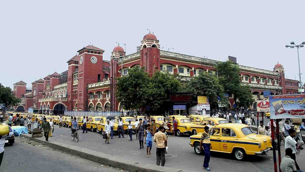 train cancelled howrah station