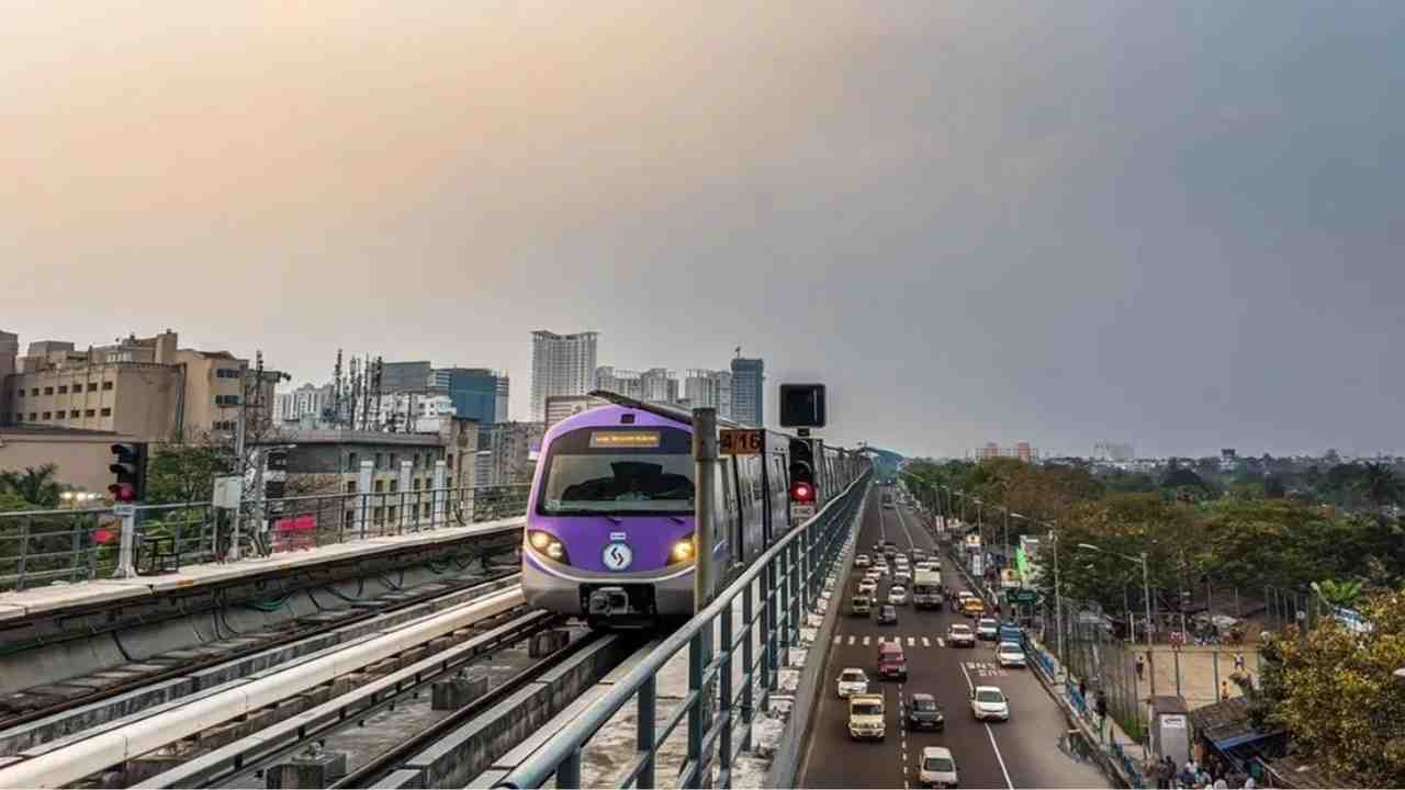 Howrah-Seoraphuli Metro