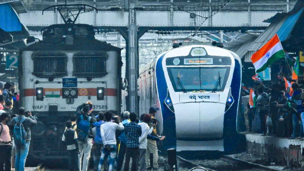 Indian Railways cancelled train list from Howrah Kolkata and other divisions