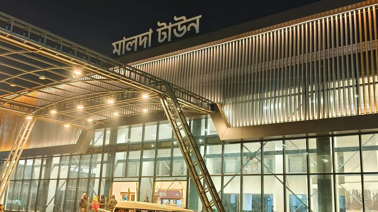 Pm Narendra Modi to inaugurate Vande Bharat Sleeper from Malda