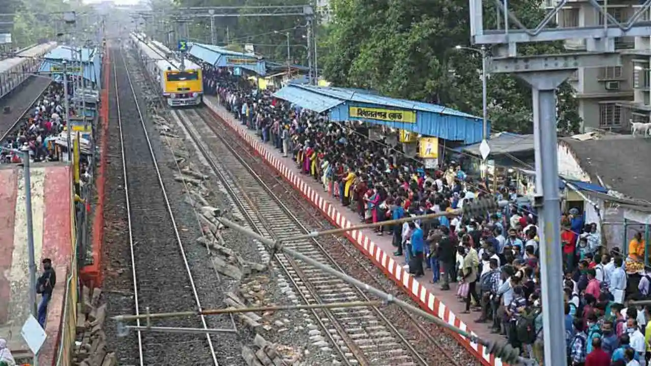Howrah-Sealdah Local Train