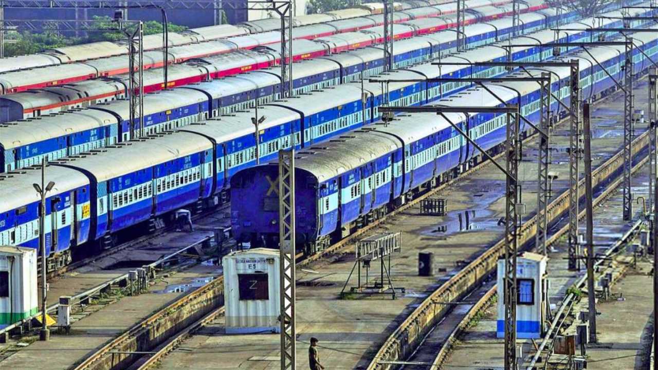 Indian Railways Eastern Railway gm visits many site