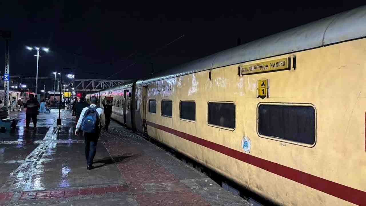 Nagavali Express 3ac coach missing